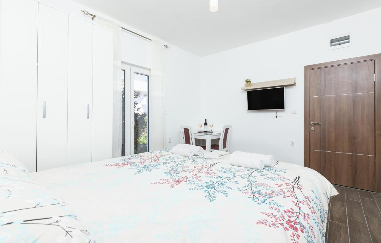 Apartments Natasa 라도비치 외부 사진
